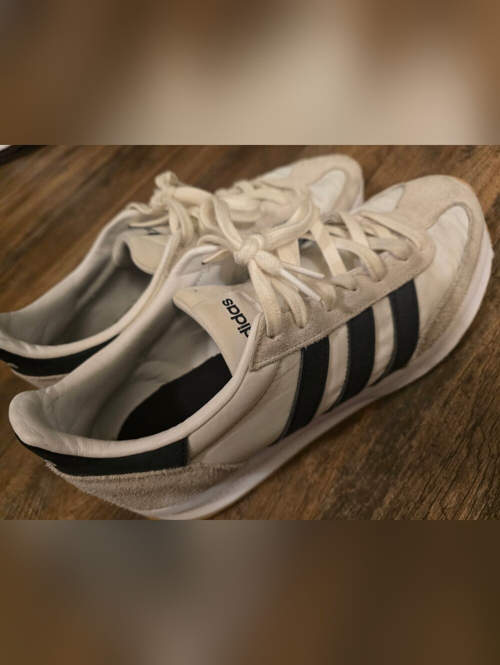 Adidas RUN 70s 2.0 shoes in the "Cloud White / Core Black / Grey One 11
